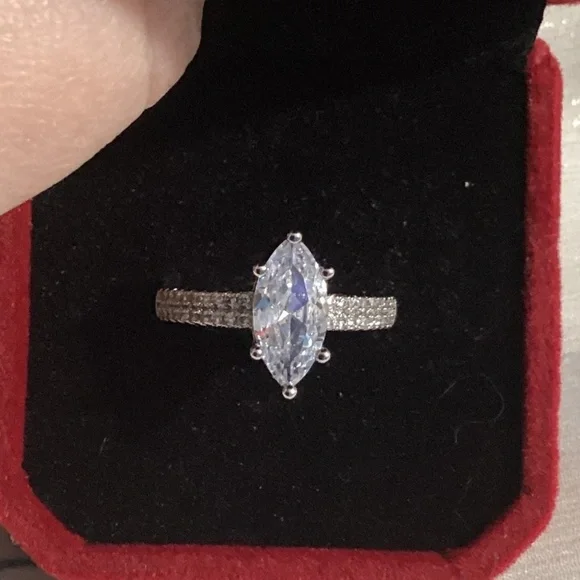 💍Sterling Silver Marquis Cut Solitaire Cz Diamond 3C TCW Ring - Picture 9 of 13